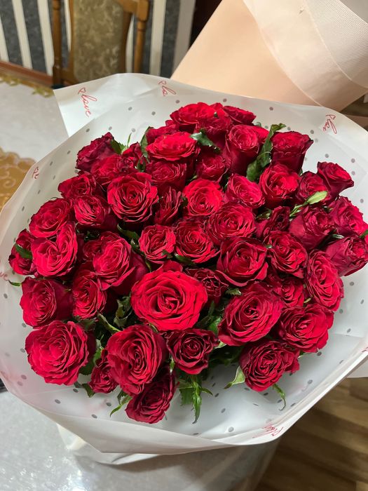 Цветы:51штук роза свежий