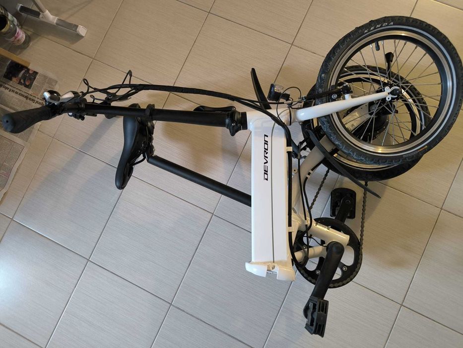 Bicicletă electrică pliabilă Devron 16010, albă