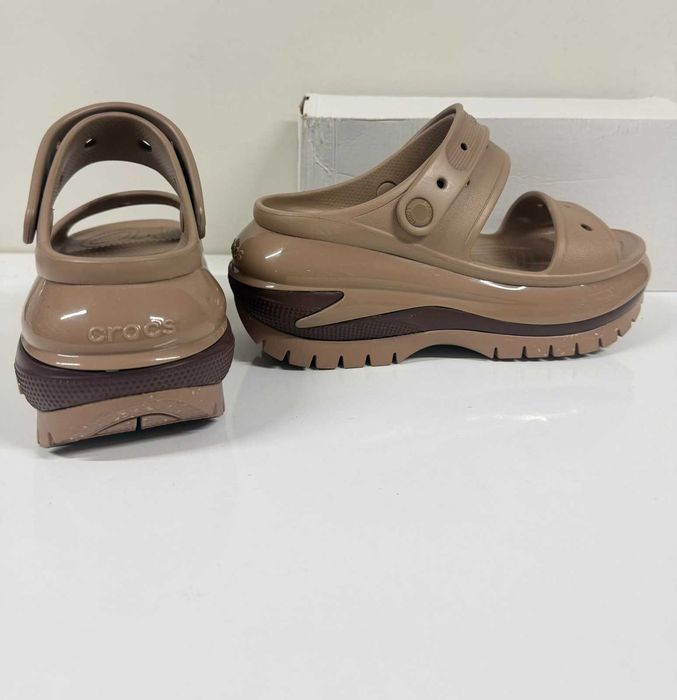 Crocs Classic Mega Crush Sandal