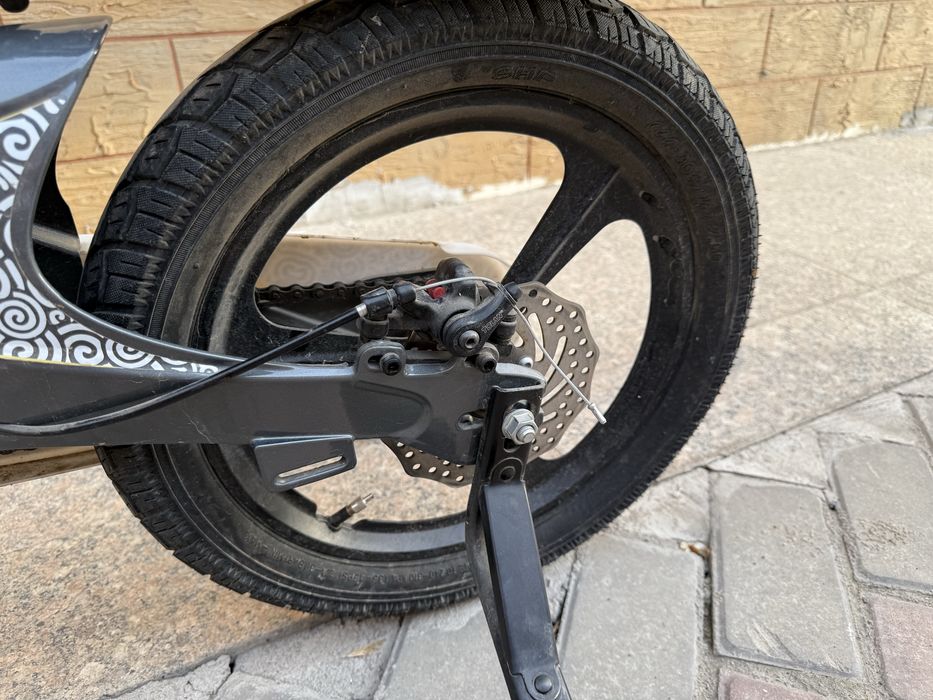 Продам велосипедна 4-5 лет