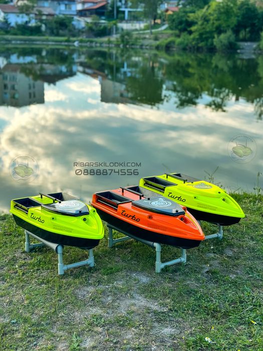 Бърза лодка за захранка TURBO с 3 години гаранция