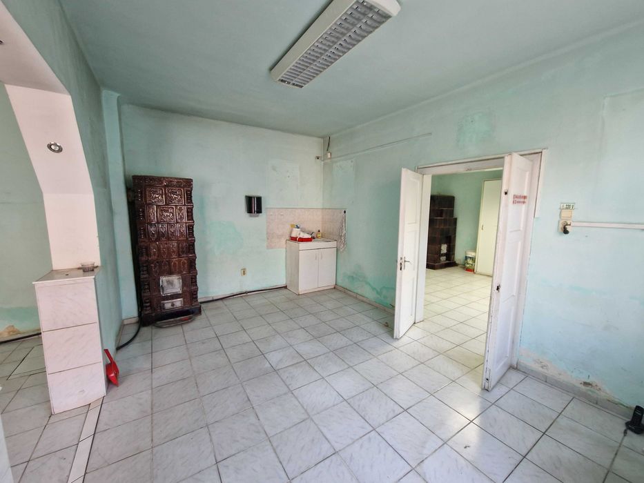 Inchiriez spatiu de depozitare birou atelier etc ultracentral 158 mp