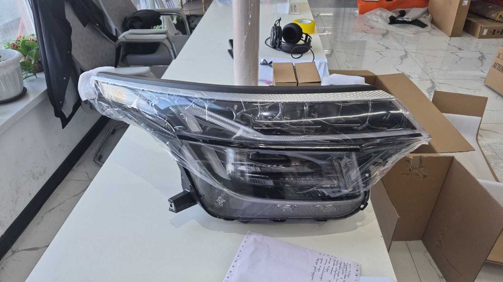 Kia SELTOS Передний фара