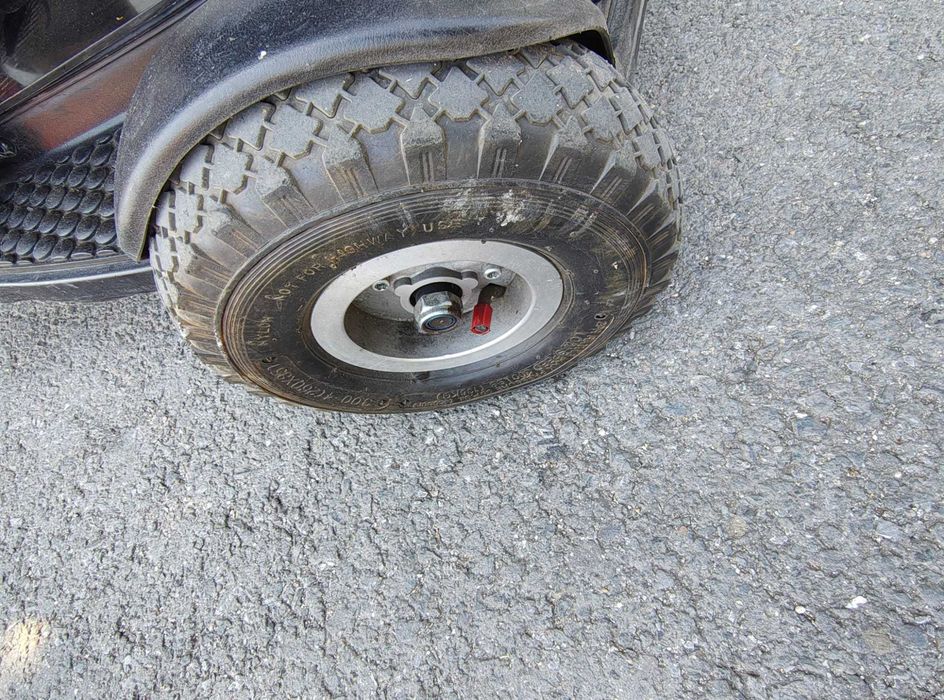 Tricicletă-Triciclu electric / adulți, persoane cu mobilitate redusă (dizabilități)