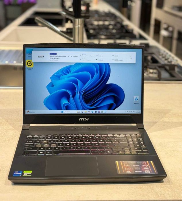 MSI Katana 15 i7-14650HX/16GB/512GB/RTX5050 8GB/15'6 FHD IPS  144hz