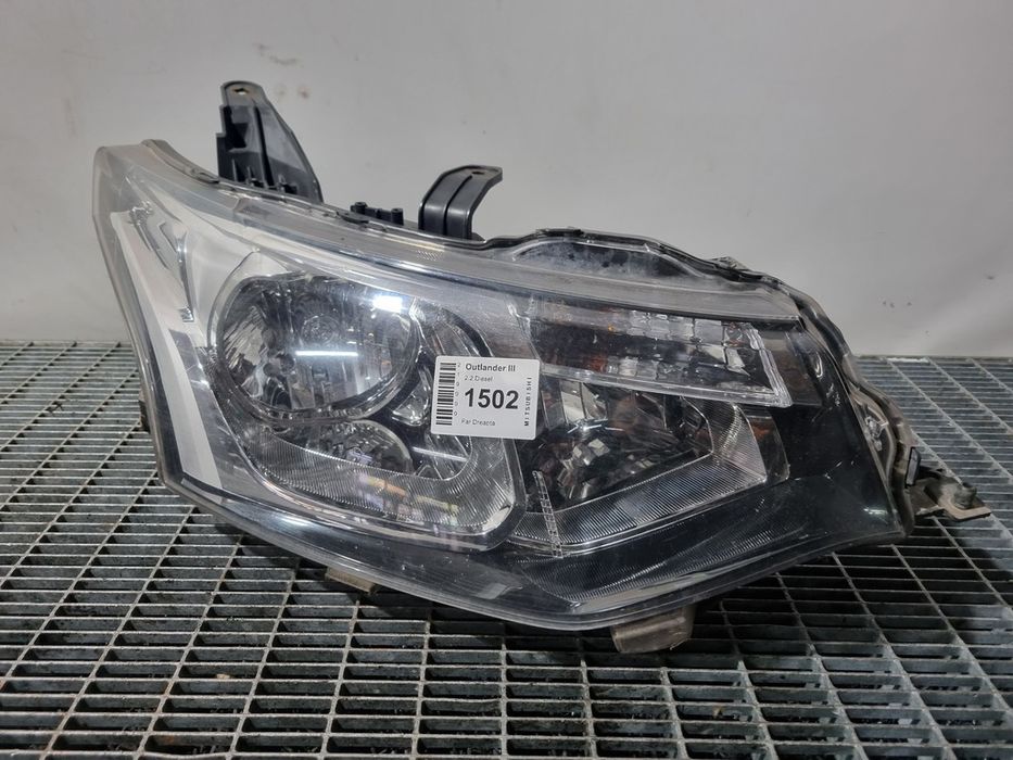 Far Dreapta Mitsubishi Outlander III 2012 - 2015 SUV 4 Usi (1502) Fara xenon