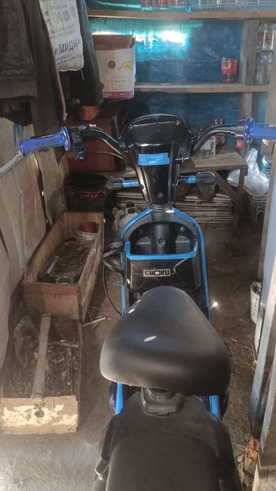 Продам ск8 скутер