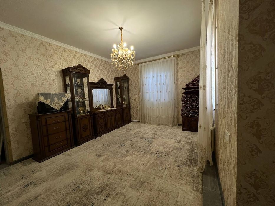 SROCHNA.! !!Keles navoiy 2 sotok 4 xona evro remont srochna sotiladi