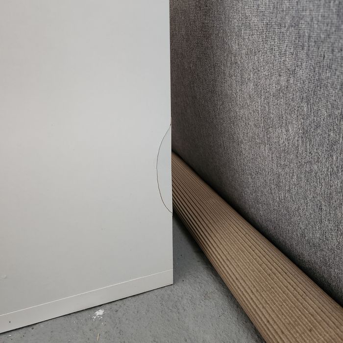 SS30! NOU Vitrină alb "Livetastic"