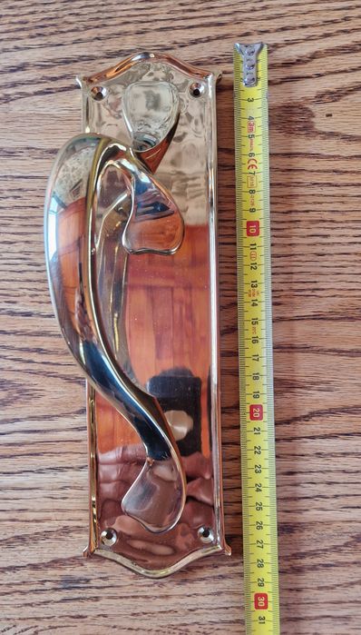 Set mânere alama  model deosebit usa lemn