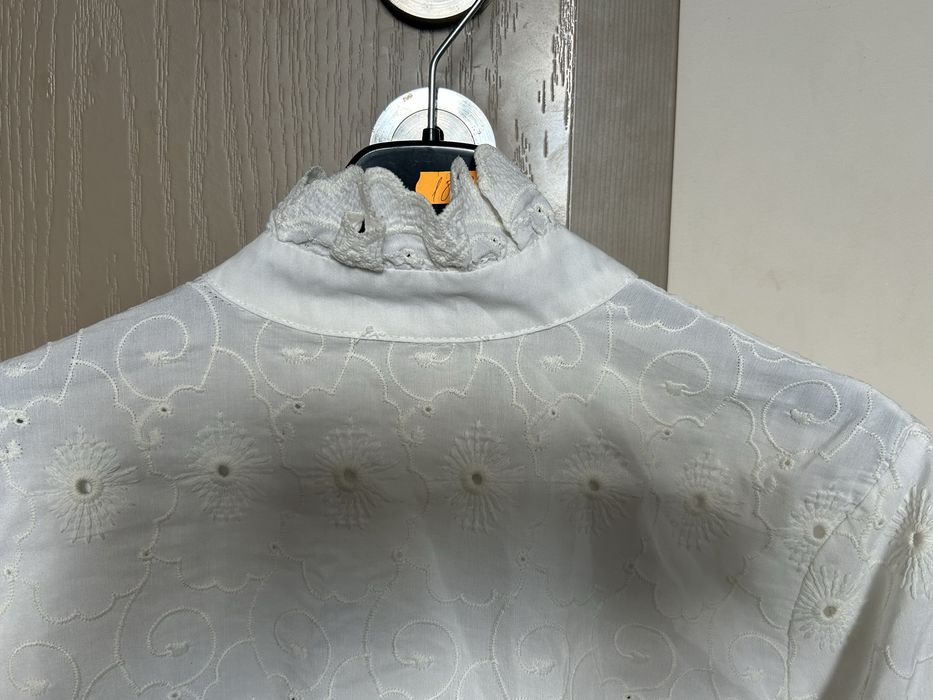 Дамска бяла риза