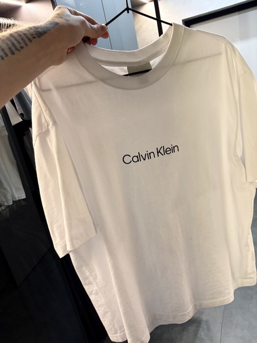 Футболка Calvin Klein оверсайз