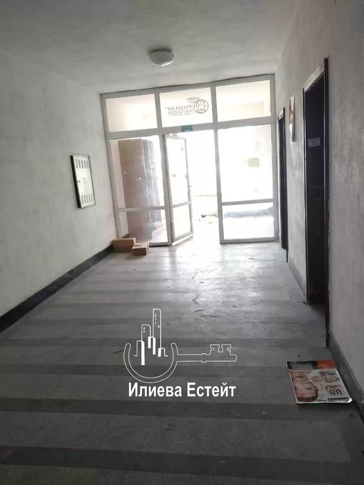 Дава се под наем Магазин в Хасково, Промишлена зона - Изток - 600 кв.м за 612 € - Снимка #8