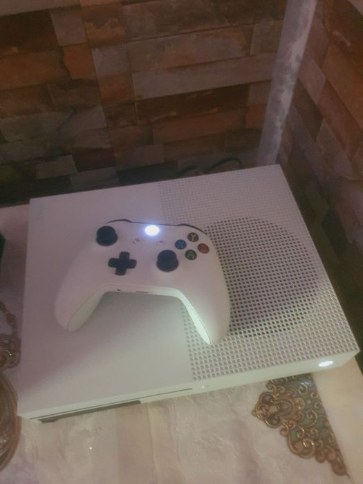 Xbox one s  yangi