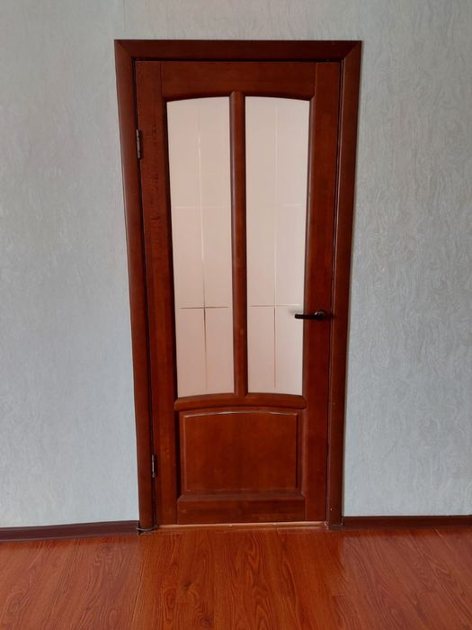 Двери межкомнатные бу