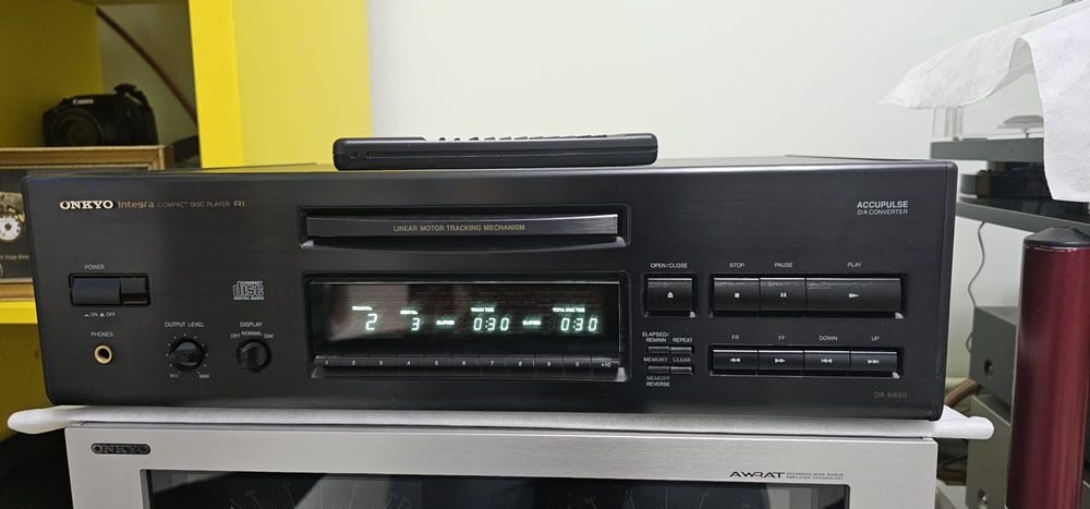 Onkyo Integra DX 6850/Telecomanda! Cd player Excelent!