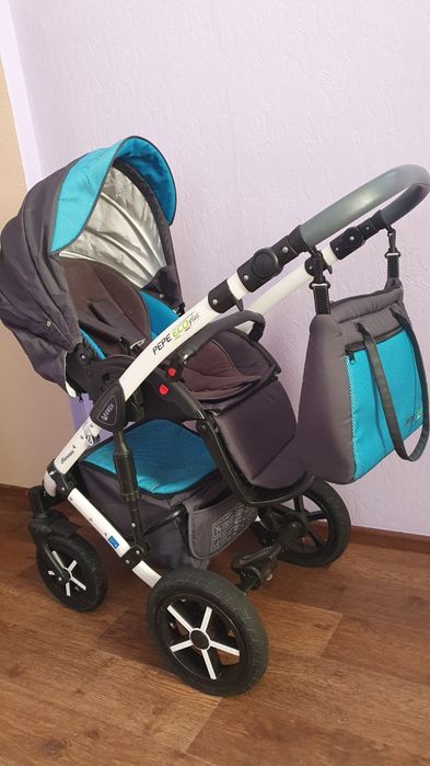 Детская коляска 3в1