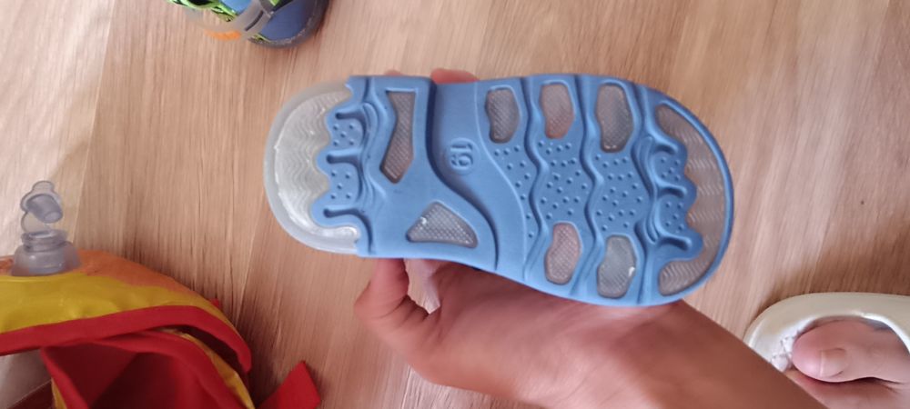 Сандали детские 19р