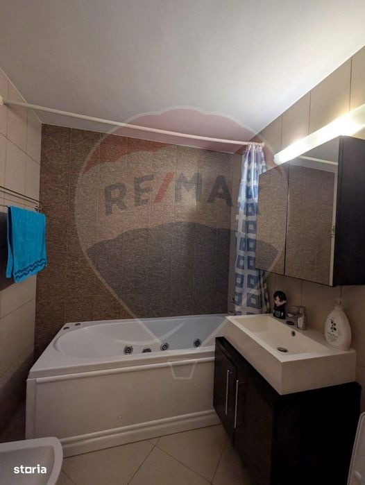 Apartament cu 3 camere de închiriat în zona Natiunile Unite
