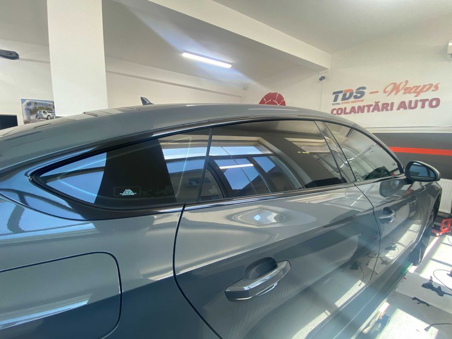 Chrome Delete - Piano Black - Colantari trimuri auto - Shadowline