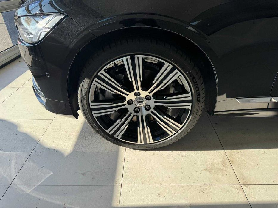 Vând set de roți NOI Volvo S90 255/35/R20. Preț 2500 euro!