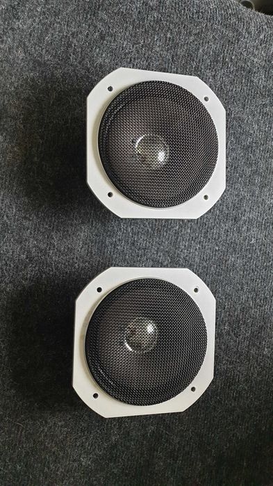 difuzoare/drivere MEDII Hitachi 50w 8ohmi