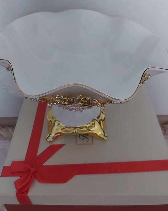 Продам вазу для фруктов