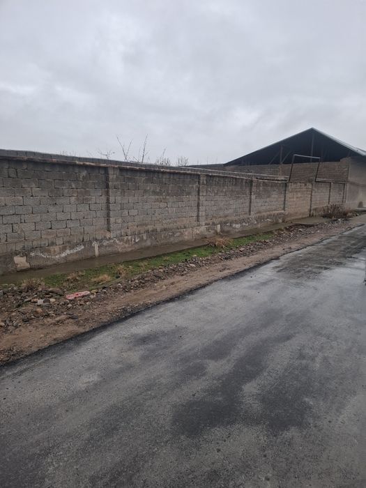 Ер сотилади Шердор туйхонасини ёнидан кирганда