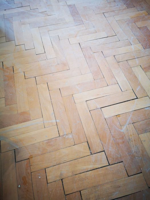 Естествен паркет размер 25см/1.6см./5.5см.