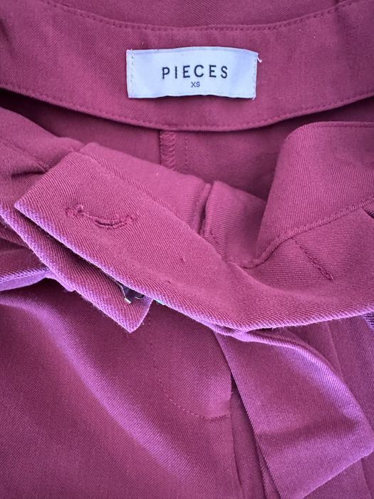 Дамски панталон и блуза цвят червено-Анкора