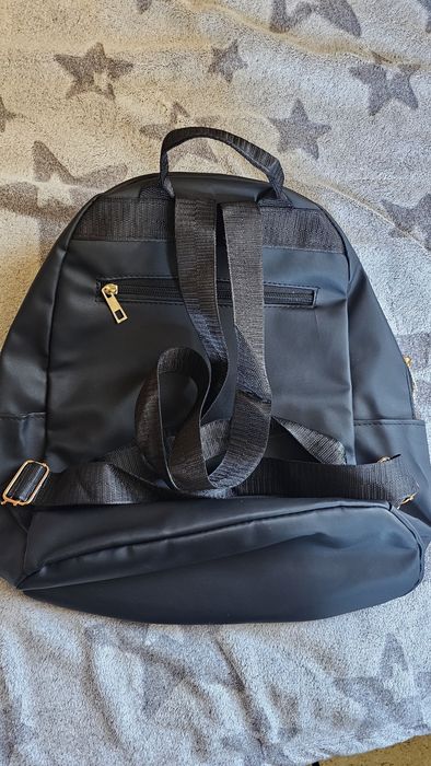 Удобна и практична раница