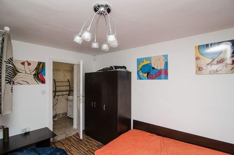 Дава се под наем Къща в Варна, Базар Левски - 100 кв.м за 775 € - Снимка #6