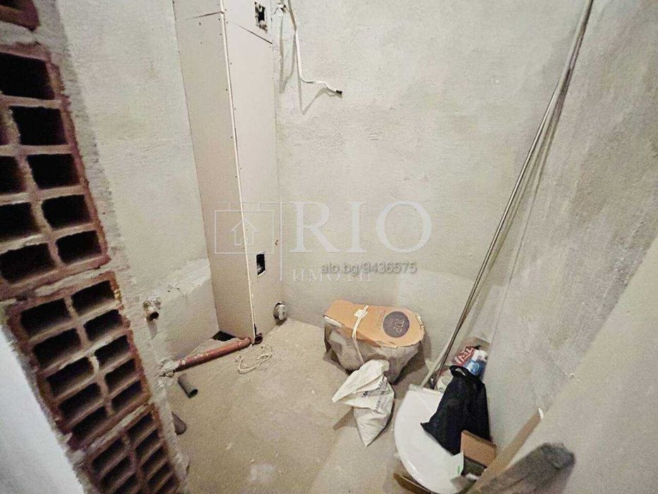 Продава се Магазин в Пловдив, Южен - 148 кв.м за 859 €/кв.м - Снимка #5