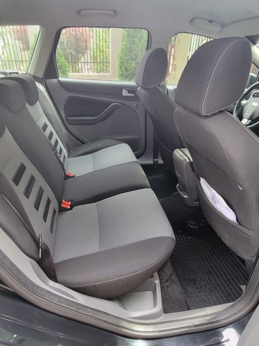 FORD Focus 2010 — imagine 4