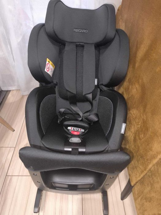 Recaro Salia столче за кола
