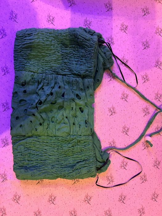 Top Zara verde broderie spartă (eyelet), mărimea S/XS - Nou/Stare impecabilă