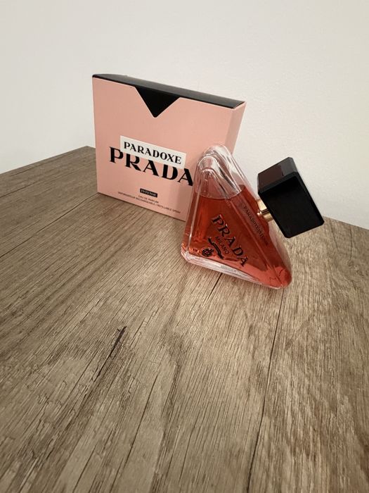 Parfum Prada Paradoxe Intense femei nou