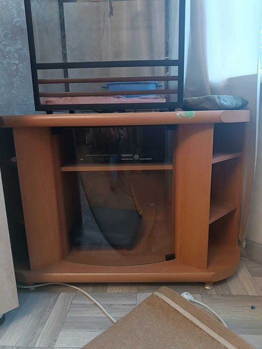 Тумба под телевизор