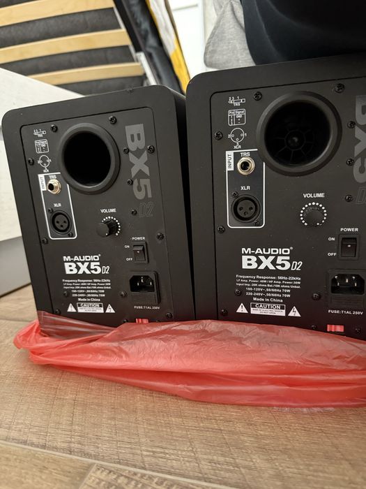 M Audio BX5D2 мониторы