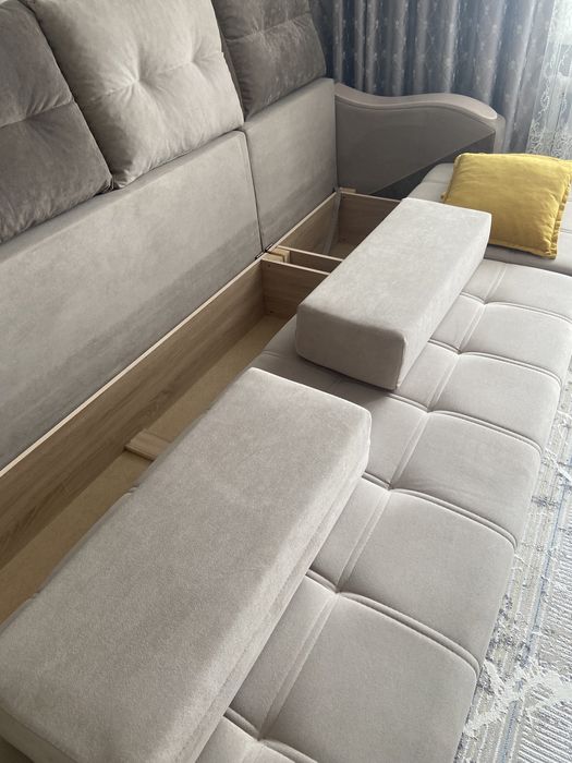 Новый красивый диван