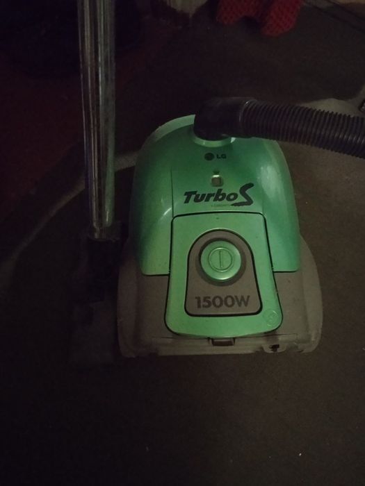 Продаю пылесос LG V-C3852 NTV
Turbo S