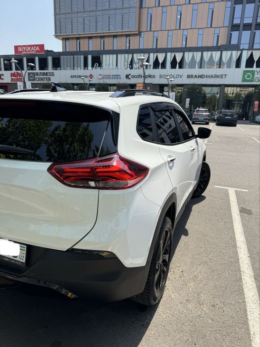 Chevrolet Tracker 2 (2025) RedLine
