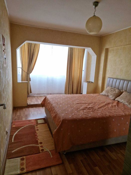 Dau in chirie apartament cu 2 camere in Alesd (complet mobilat si utilat)