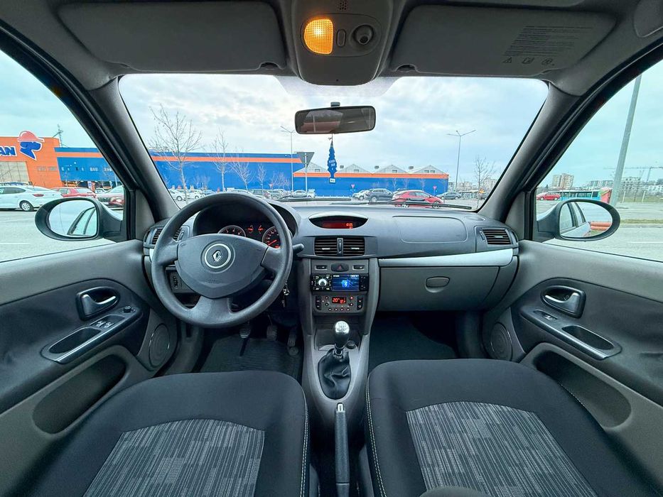 RENAULT Symbol 2010 — imagine 4