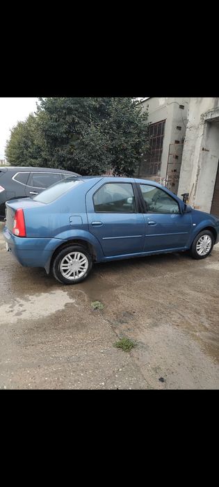 Vând Dacia logan an 2007