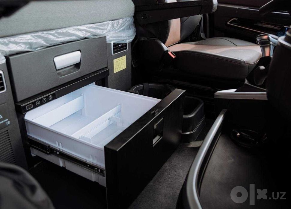 Седельный тягач HONGYAN GENLYON 4×2 (IVECO Cursor 520 л.с.) Новый