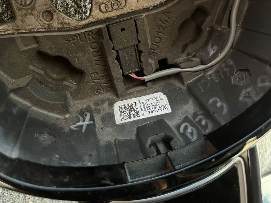 Оригинален волан Ауди AUDI А5 A4 B8 8K0419091CS ном 701