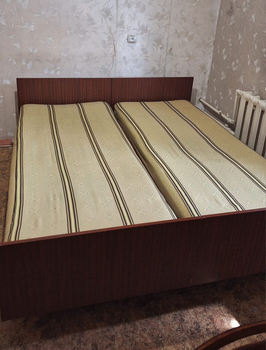 Кровати односпальные (2 шт)