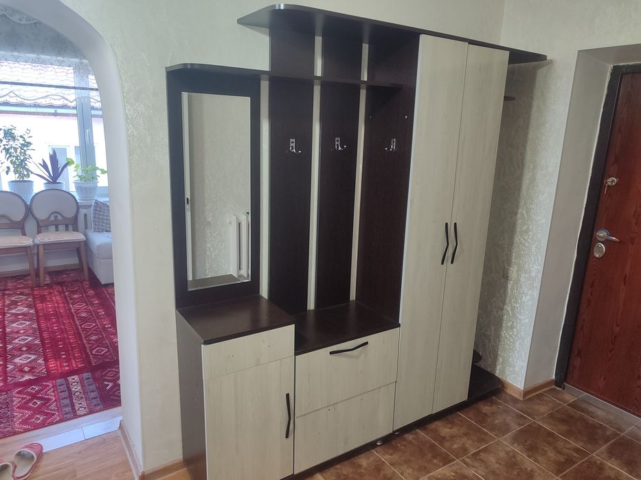 Прихожка продается