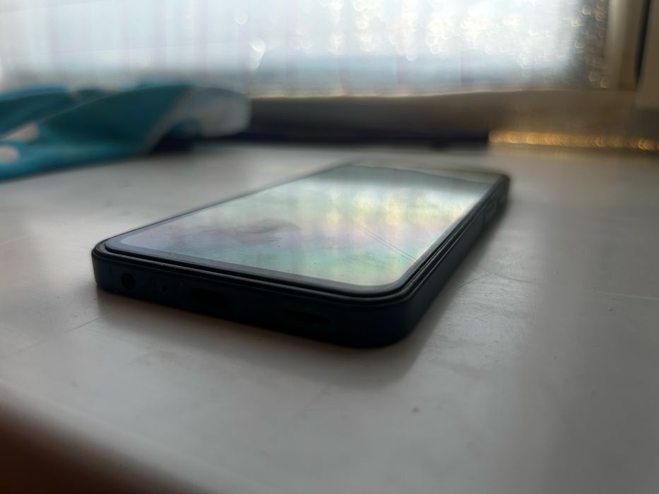 Самсунг а 25 5G.